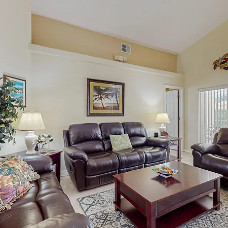 Pineapple Palms Villa